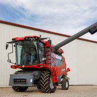 Kincaid Equipment Comia Foundation Seed Combines 32